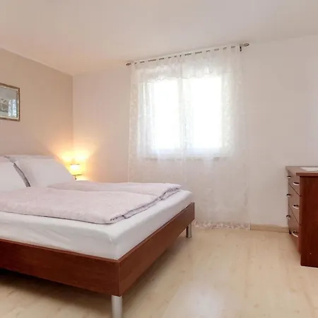 Apartment Eva *